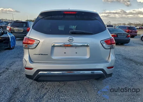 2015 Nissan Pathfinder S z USA, uszkodzony, nr VIN 5N1AR2MN4FC600034